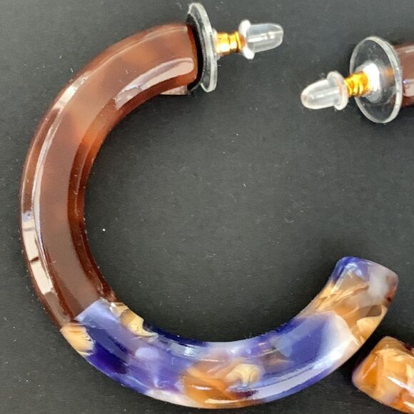 Lele Sadoughi Broadway Hoop Earrings, Hand-Swirled Acetate - Picture 3 of 8